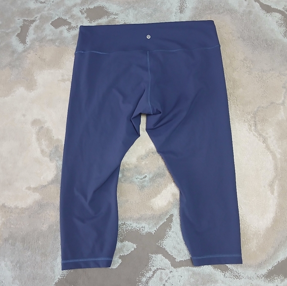 Lululemon Wunder Train High-Rise Crop 23" - Picture 3 of 7
